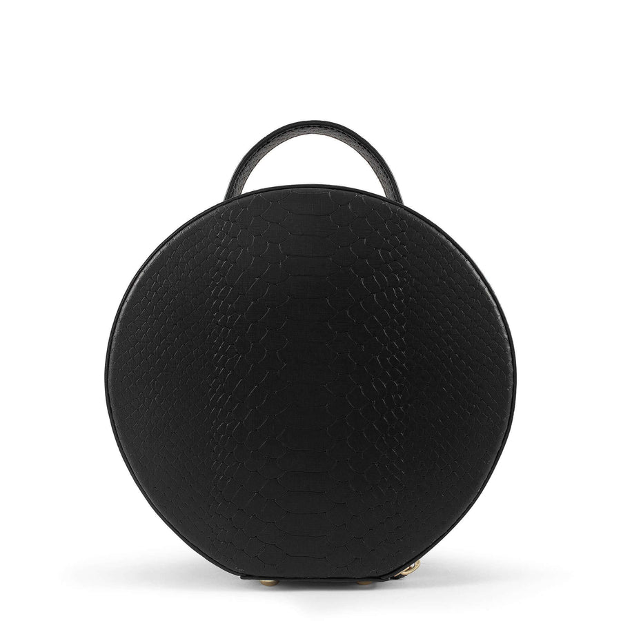 Front view of Latitu° Formosa handbag in black